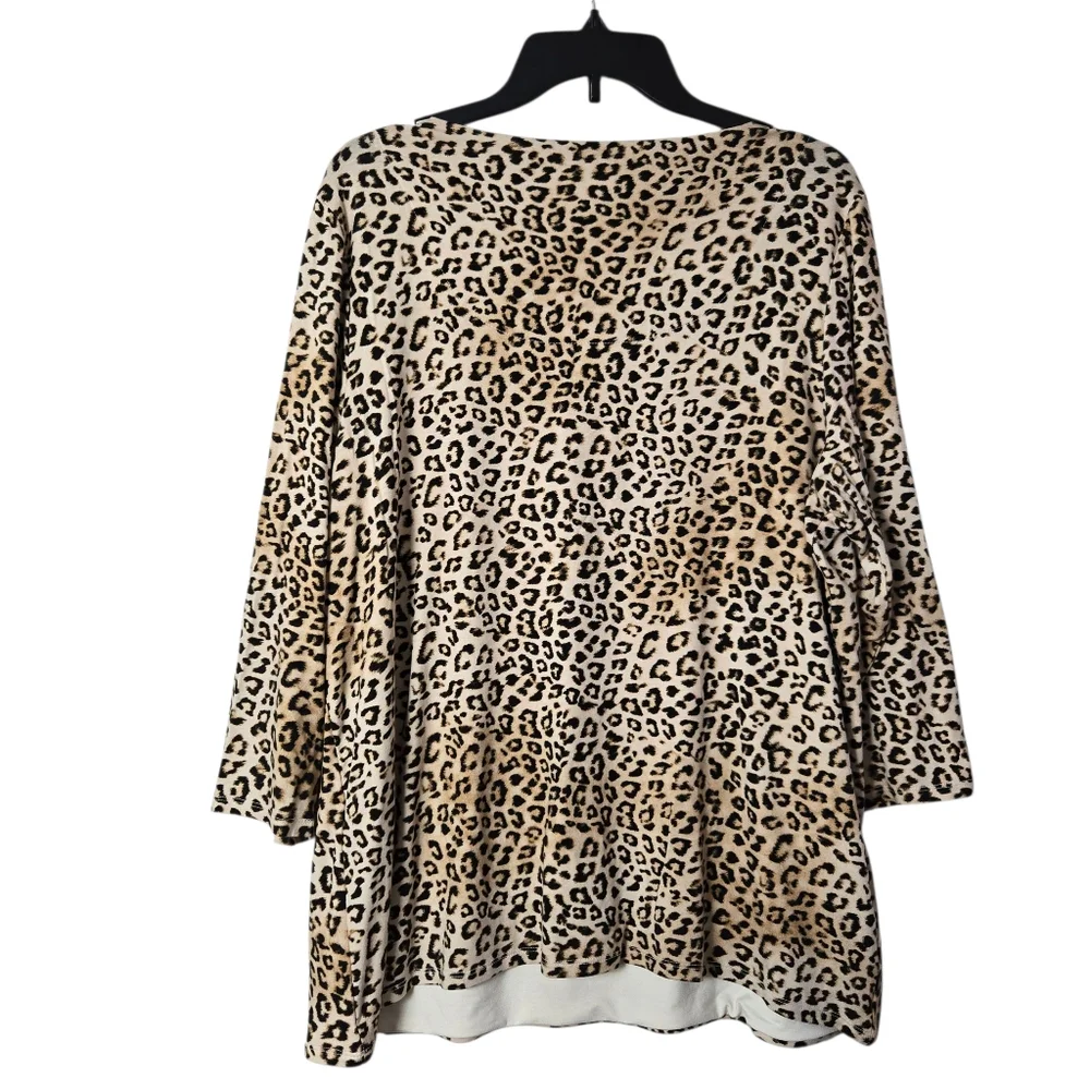 Chico's Animal Print‎ V-Neck 3/4 Sleeve Tunic Top